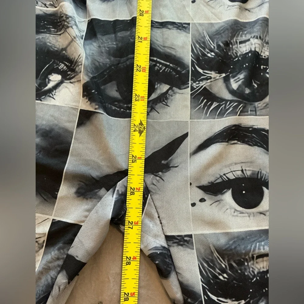 NWT - Fashion Nova Unique Black & White Light weight Sheer Body Suit Size S. - Picture 12 of 12